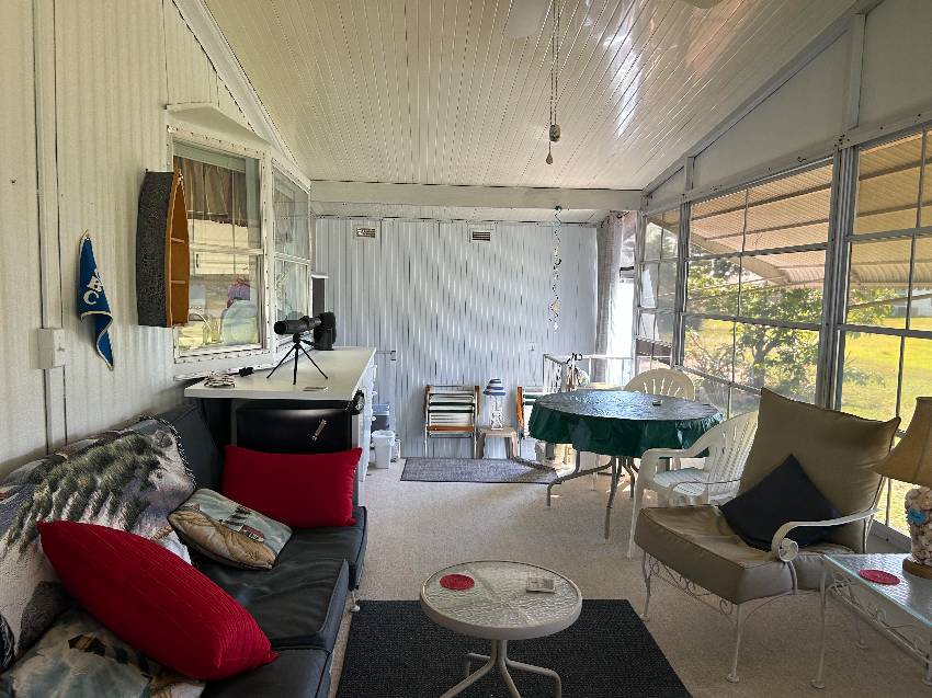 7907 Lakeshore Drive a Ellenton, FL Mobile or Manufactured Home for Sale